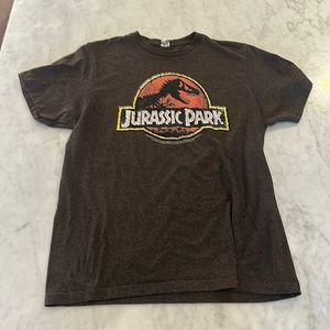Jurassic Park Tee. Size medium. Gray.